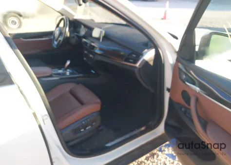 2016 BMW X5 xDrive35I z USA, uszkodzony, nr VIN 5UXKR0C50G0P30859